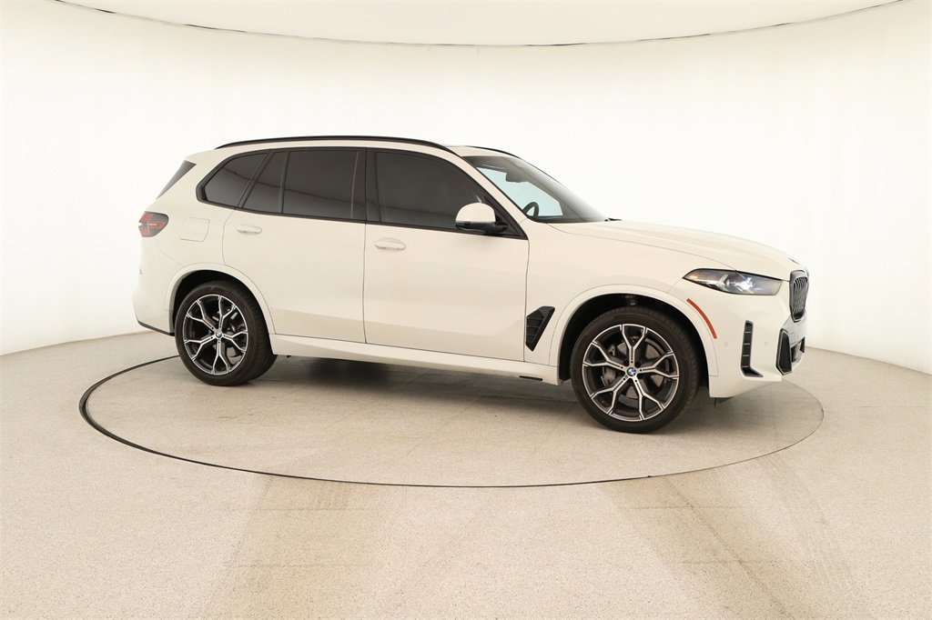 Used 2024 BMW X5 sDrive40i w/ M Sport Package image 9