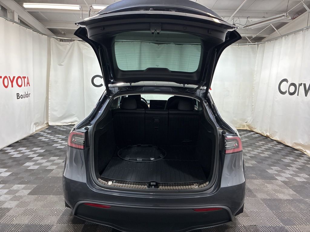 Used 2023 Tesla Model Y Long Range image 17