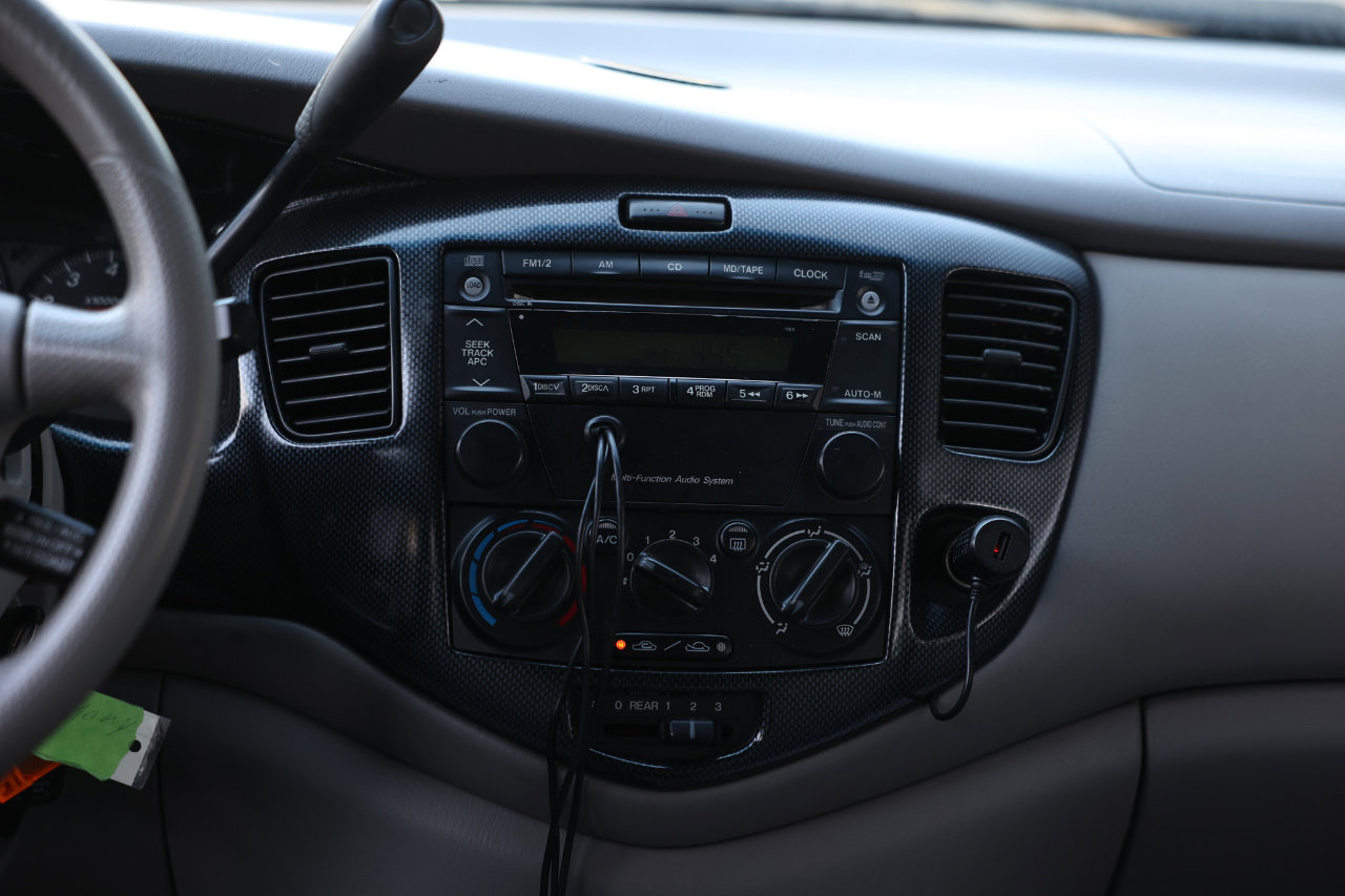 Used 2003 MAZDA MPV LX image 32