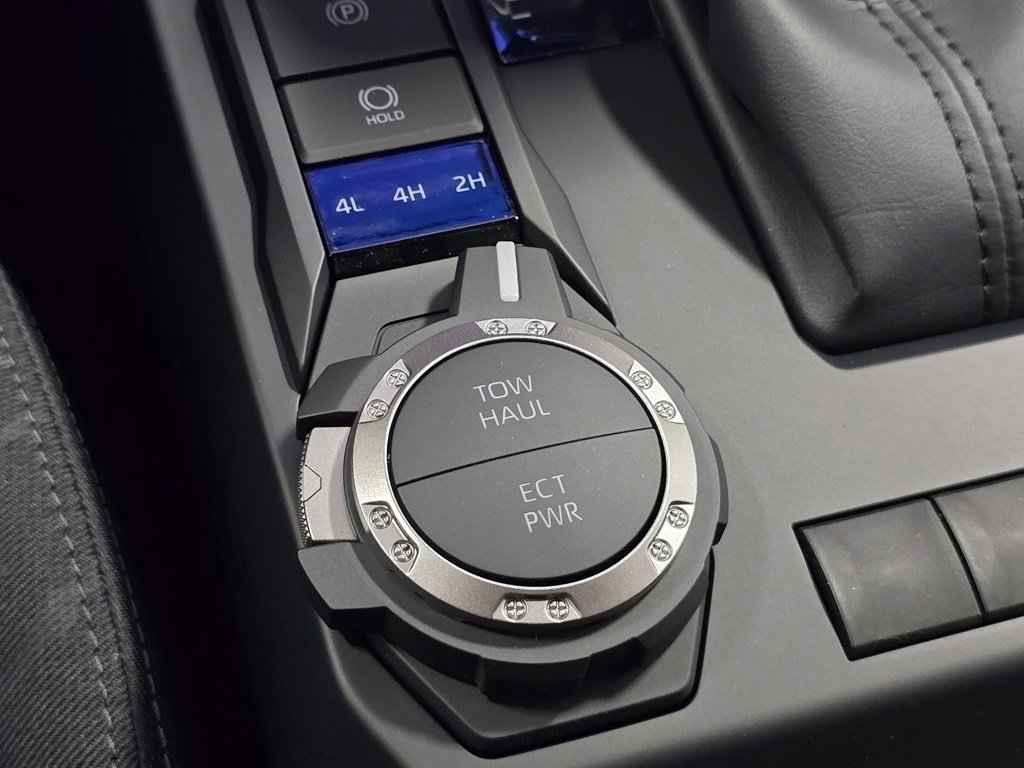 New 2025 Toyota Tacoma SR5 image 7