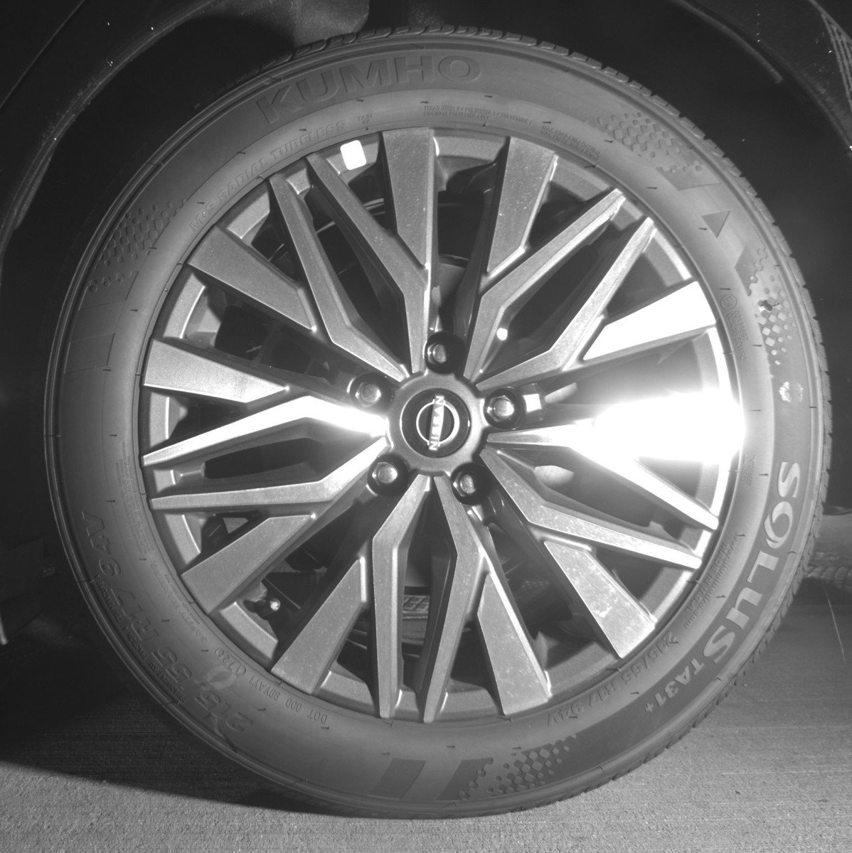 Used 2025 Nissan Altima 2.5 SV image 14