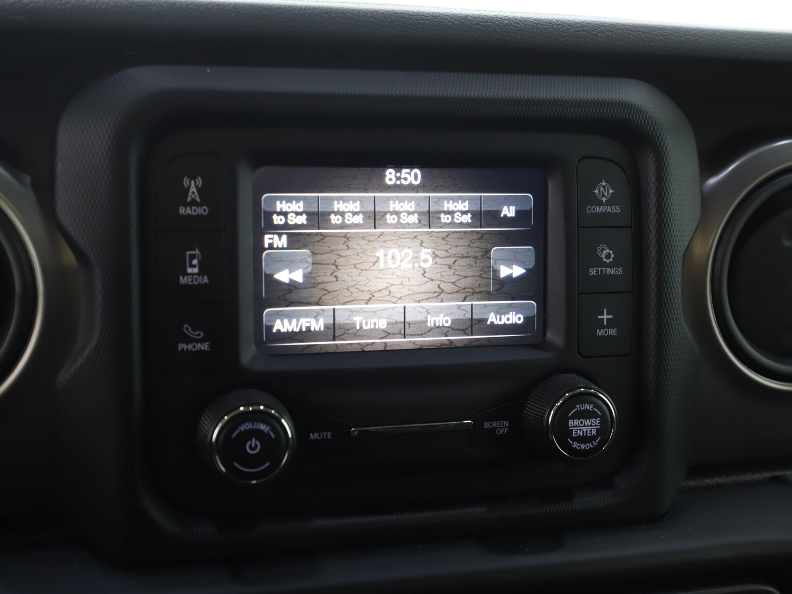 Used 2020 Jeep Wrangler Sport image 19