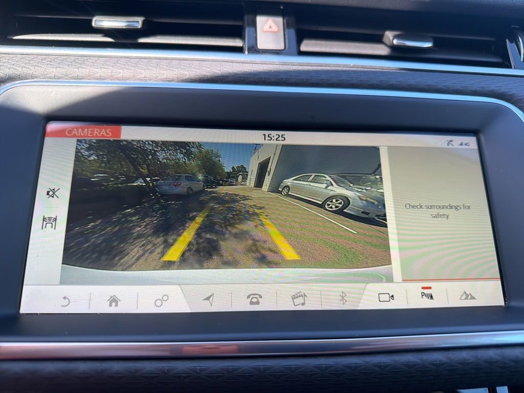 Used 2020 Land Rover Range Rover Evoque S AWD/4WD image 18