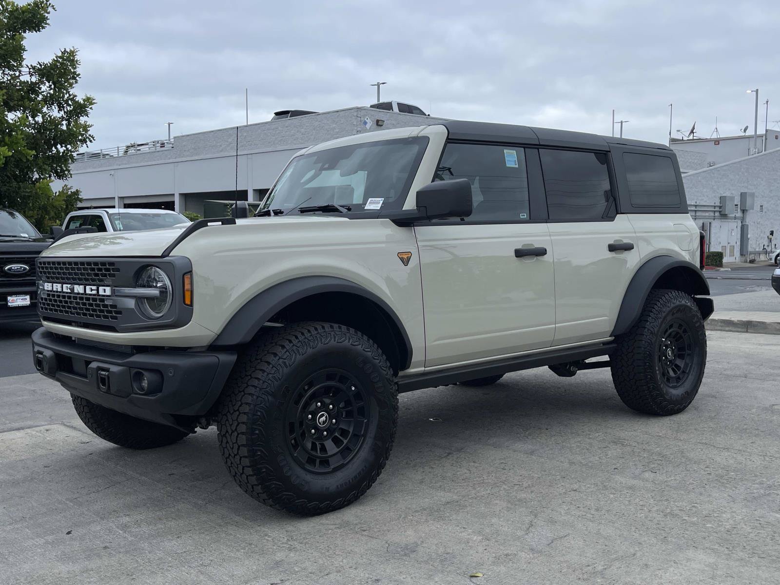 New 2026 Ford Bronco Badlands AWD/4WD image 5