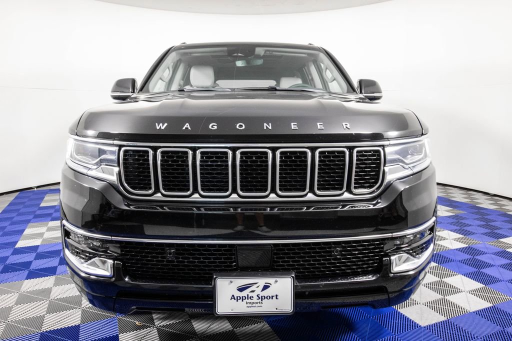 Used 2024 Jeep Wagoneer 2WD w/ Premium Group I image 2