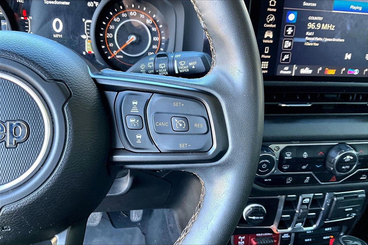 Certified 2024 Jeep Wrangler Willys image 28