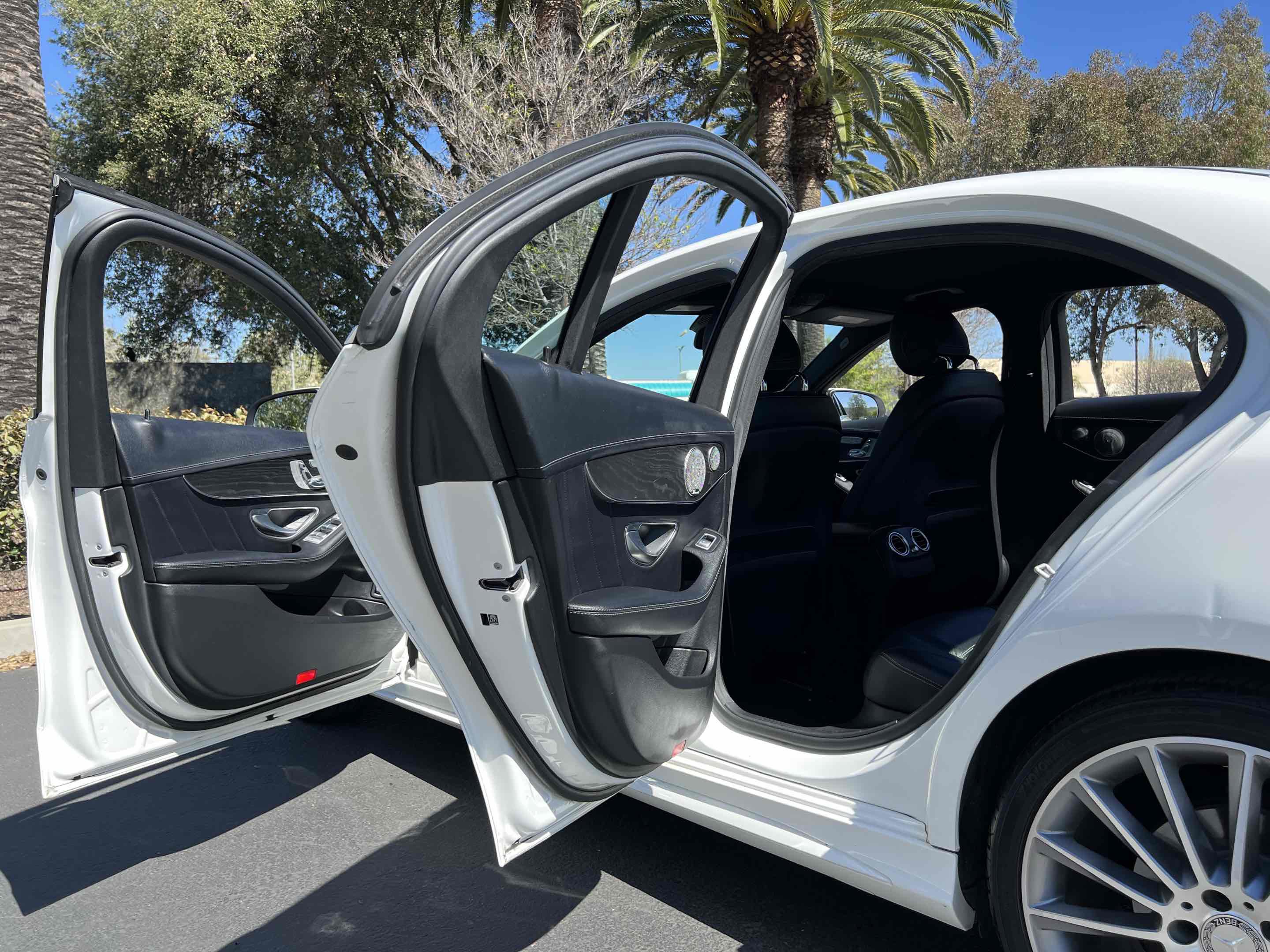 Used 2015 Mercedes-Benz C 300 Sport image 45