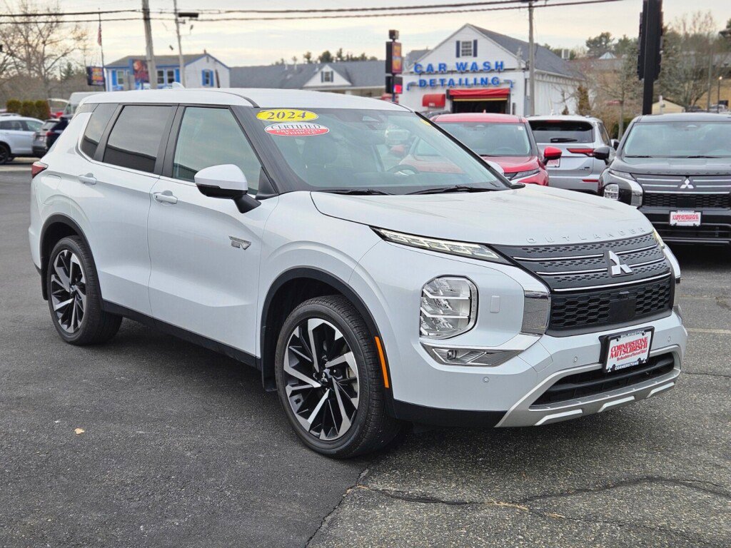 Used 2024 Mitsubishi Outlander SE image 7