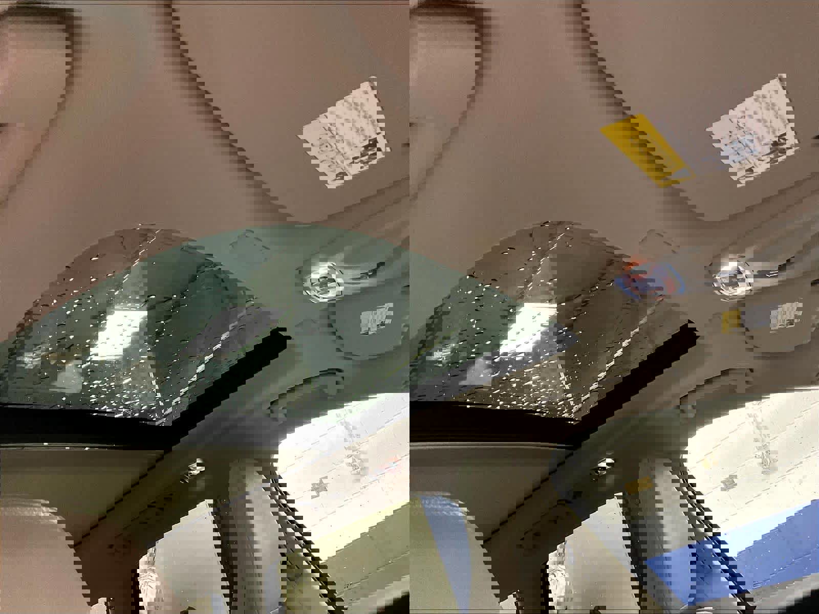 Used 2019 Volvo XC60 T6 Momentum w/ Multimedia Package image 21