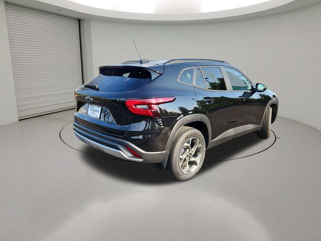 New 2026 Chevrolet Trax LT w/ Driver Confidence Package FWD image 7