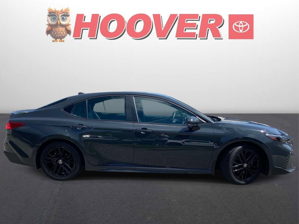 Used 2025 Toyota Camry SE FWD image 2