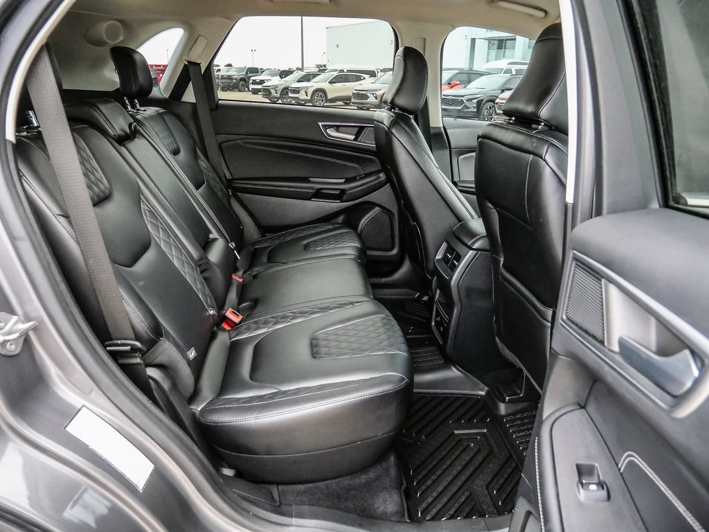 Used 2023 Ford Edge Titanium AWD/4WD image 23
