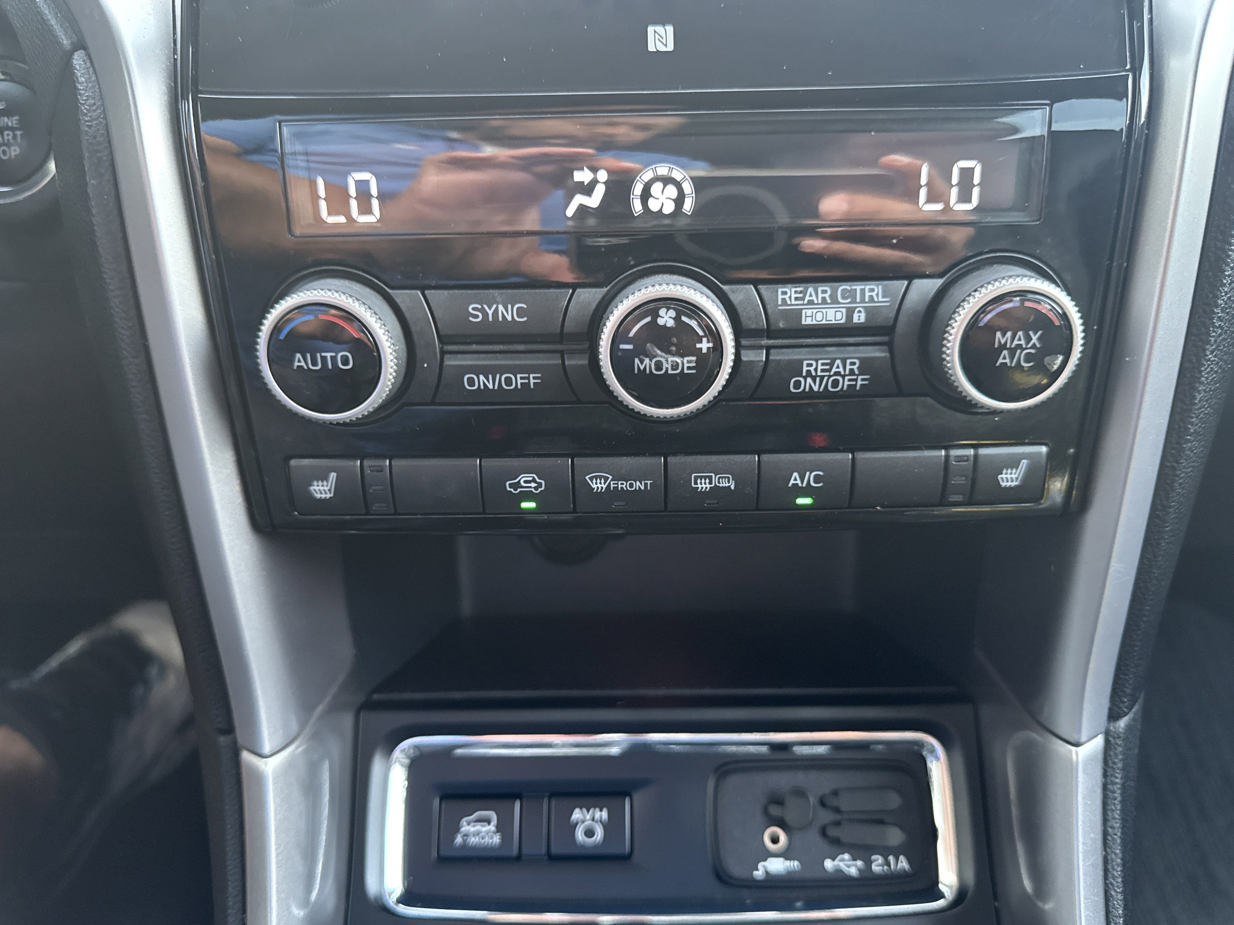Used 2020 Subaru Ascent Limited w/ Technology Package AWD/4WD image 22
