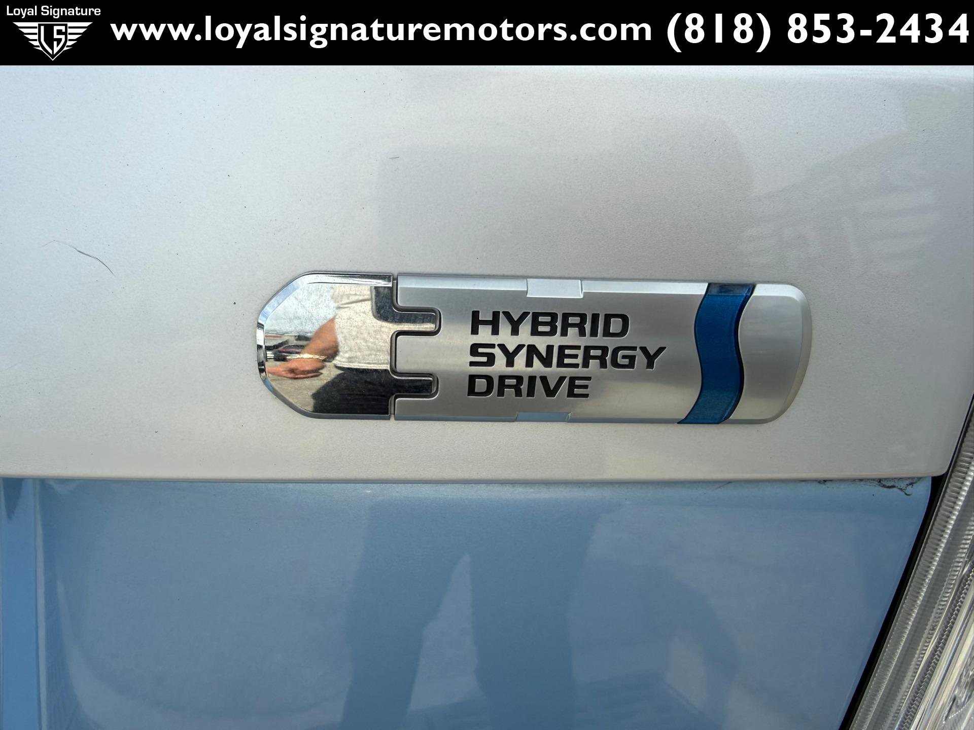Used 2015 Toyota Prius Prime Plug-In Hybrid image 9