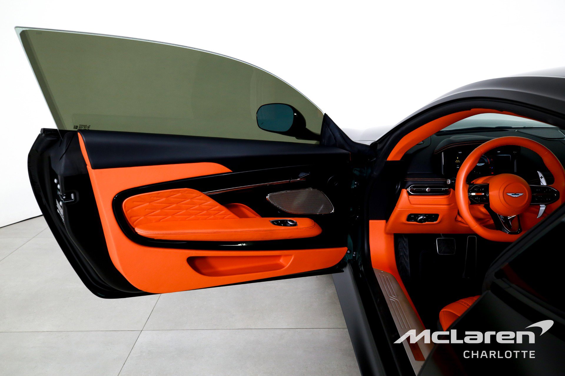 Used 2024 Aston Martin DB12 Coupe image 10