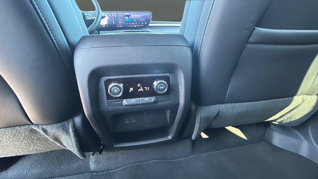 Used 2026 Buick Enclave Preferred AWD/4WD image 19