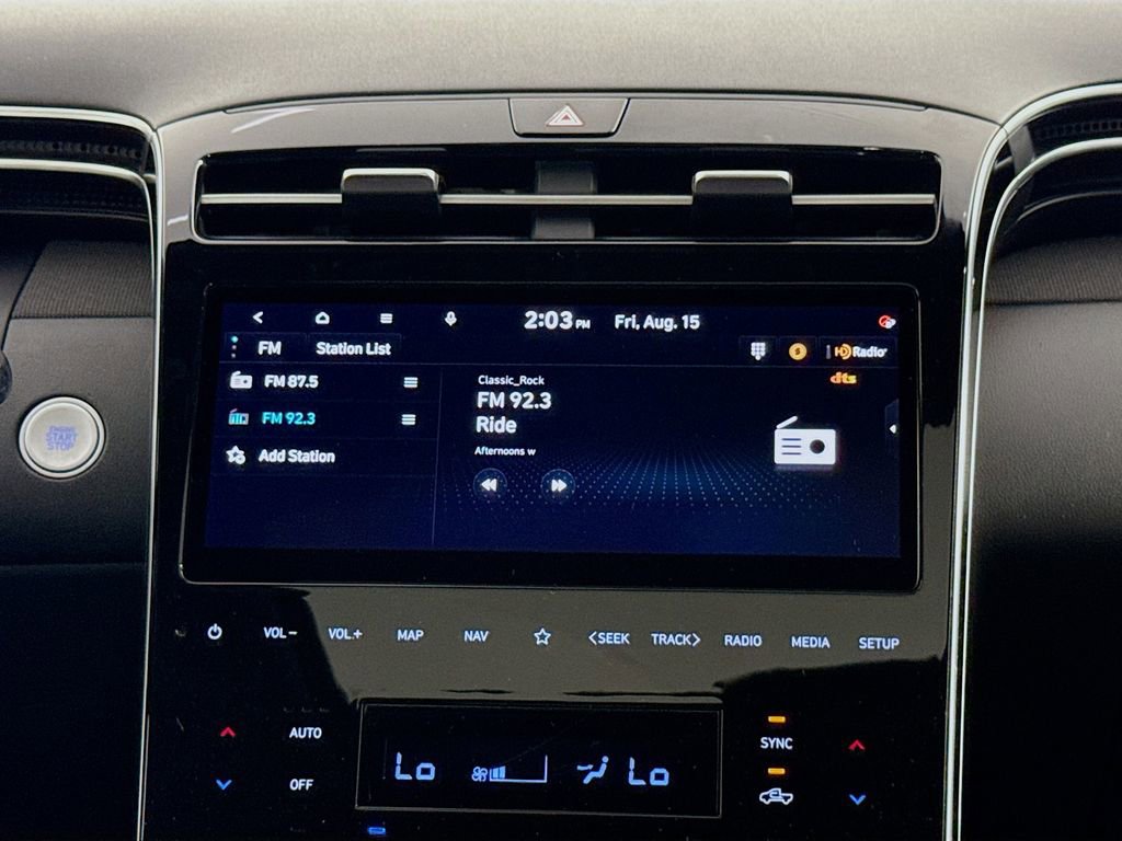 Used 2022 Hyundai Santa Cruz Limited image 25