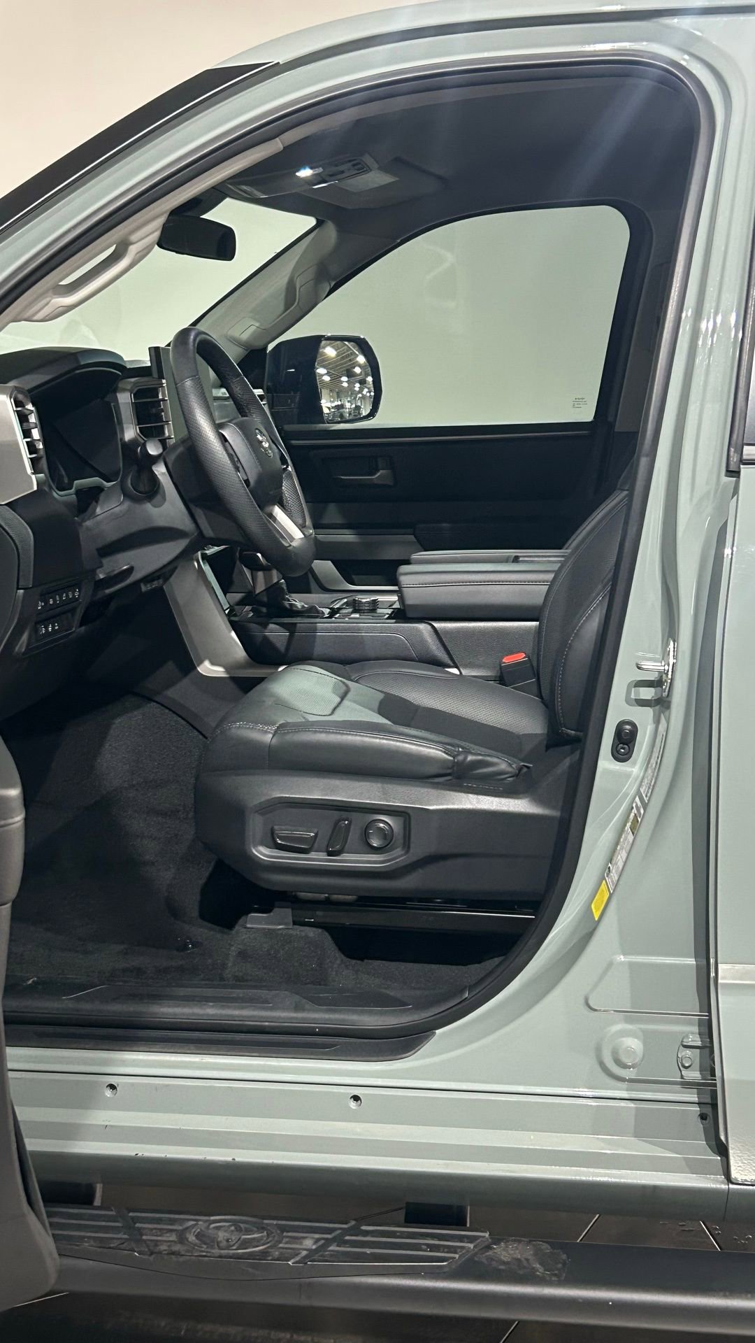 Used 2024 Toyota Tundra SR5 w/ SR5 Premium Package image 34