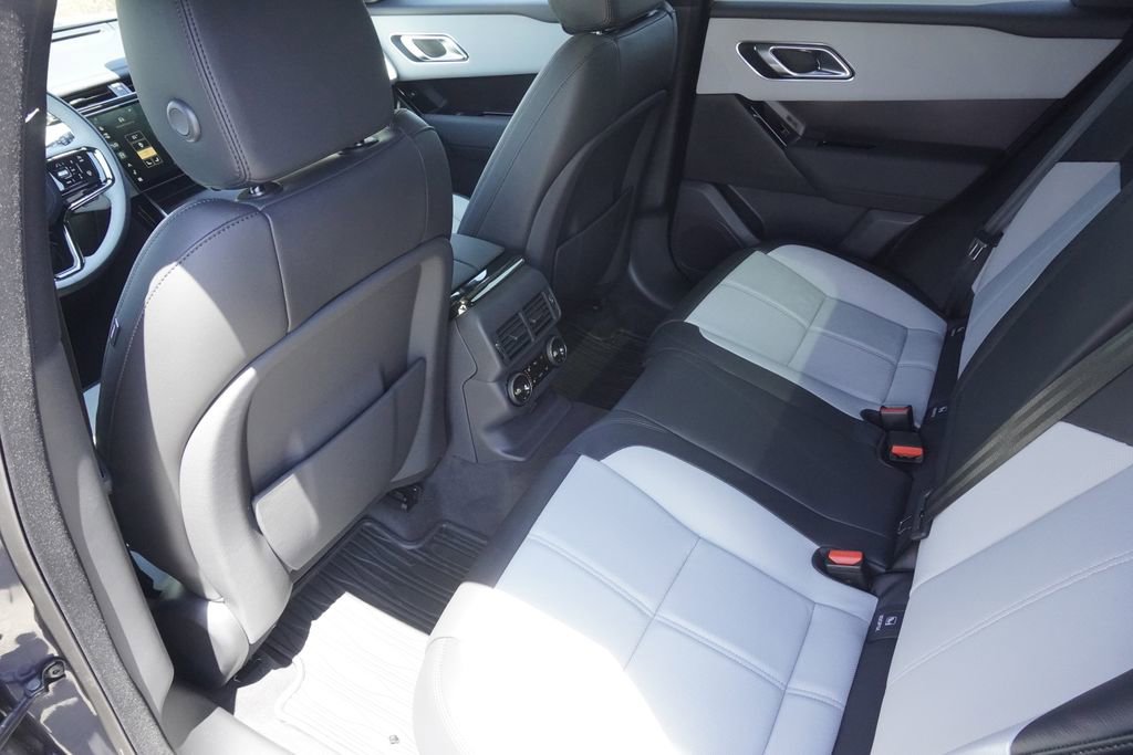 New 2026 Land Rover Range Rover Velar Dynamic SE image 29