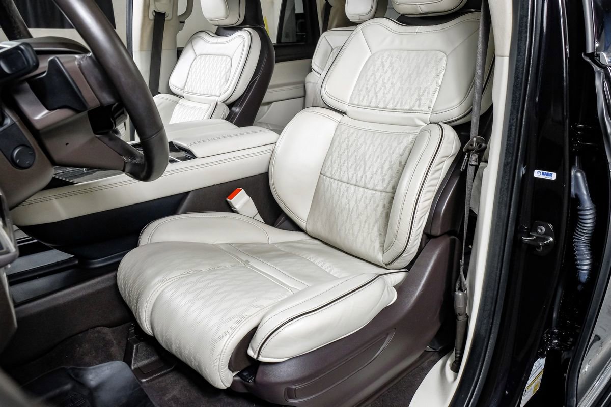 Used 2022 Lincoln Navigator Black Label image 28