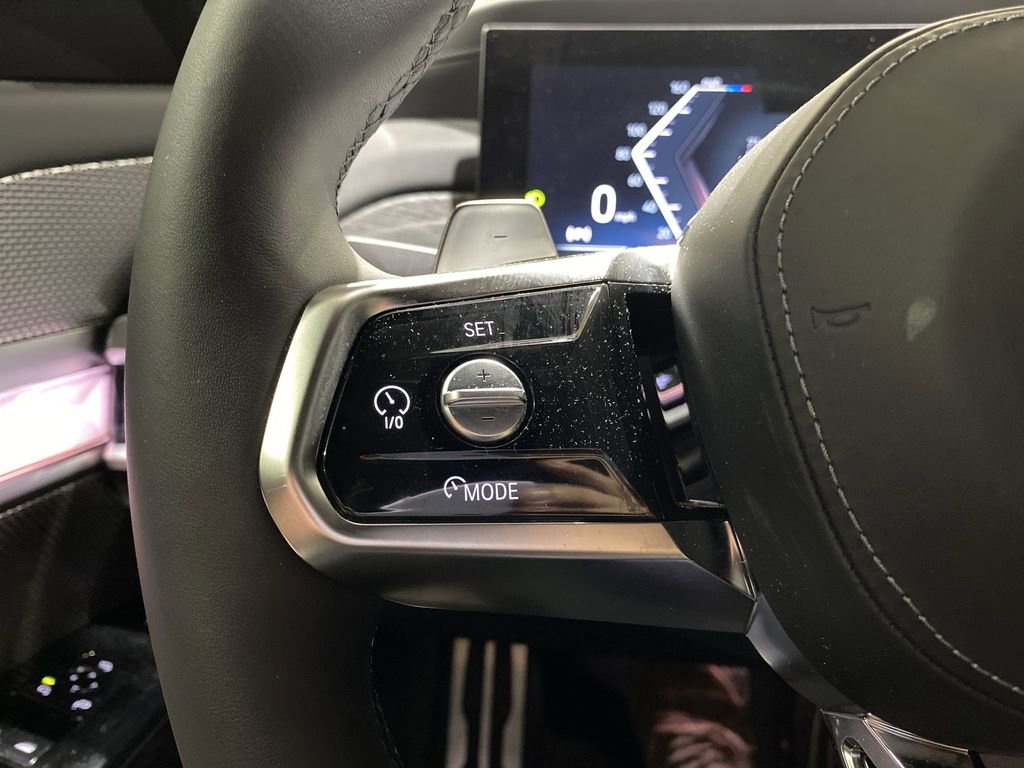 Used 2024 BMW 740i xDrive w/ Executive Package image 9