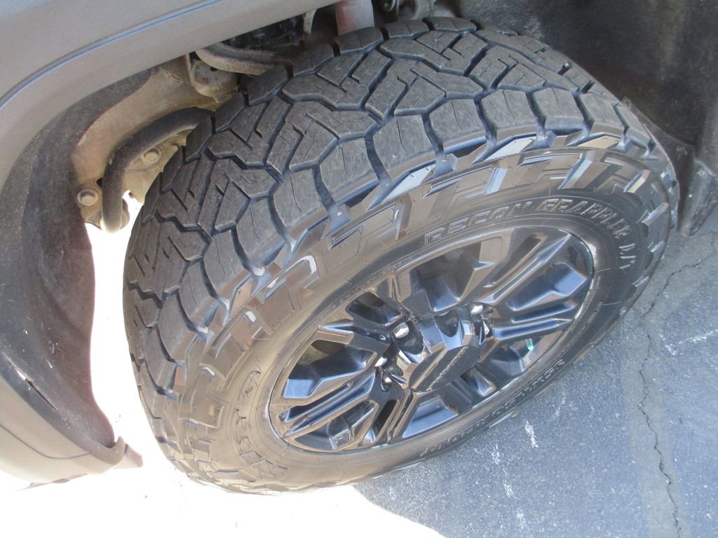 Used 2024 GMC Sierra 2500 Denali Ultimate w/ Max Trailering Package AWD/4WD image 15