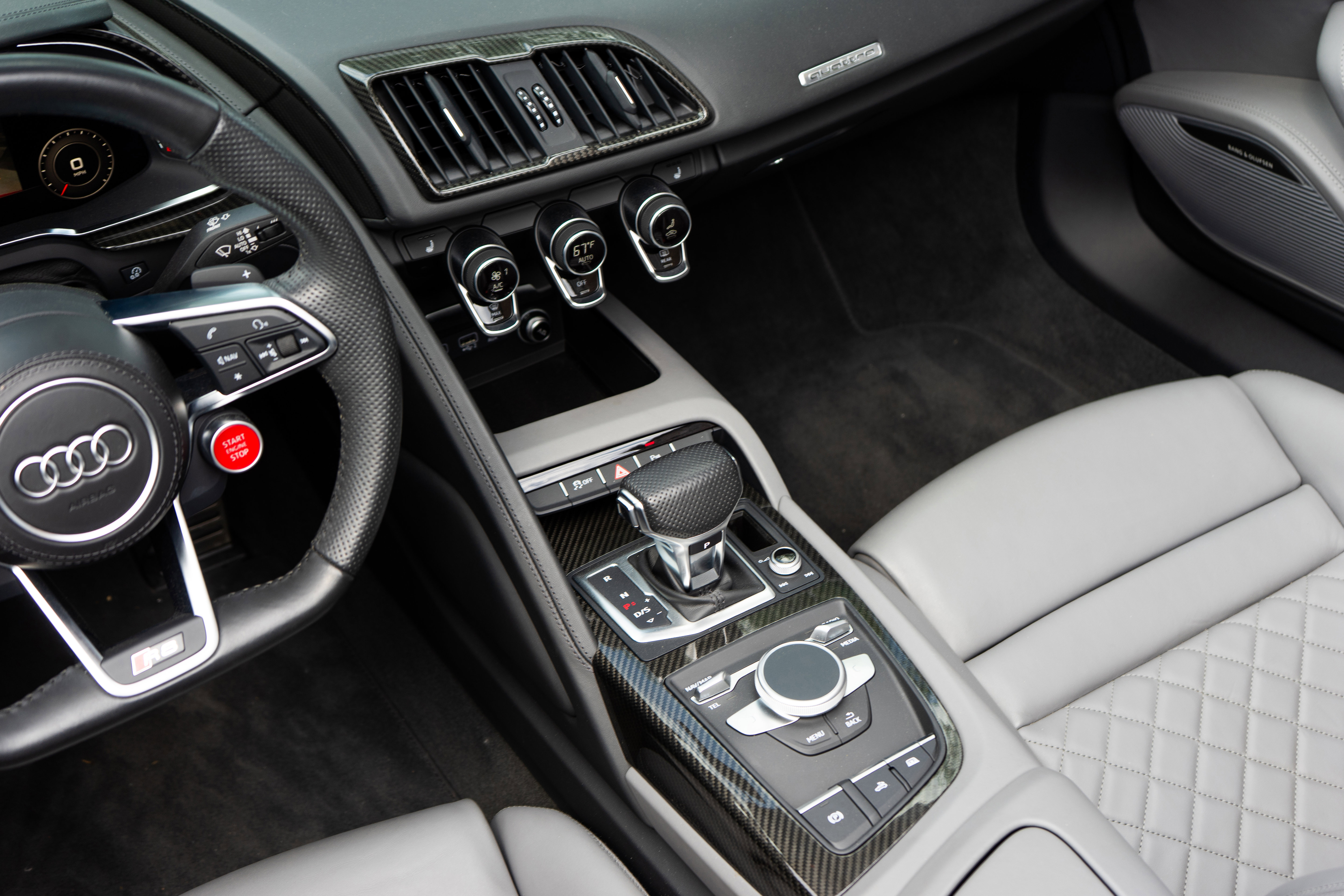 Used 2017 Audi R8 V10 image 22