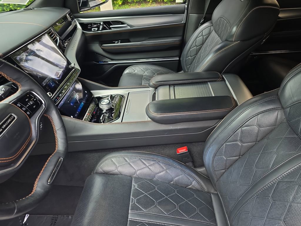 Used 2023 Jeep Grand Wagoneer Series III image 24