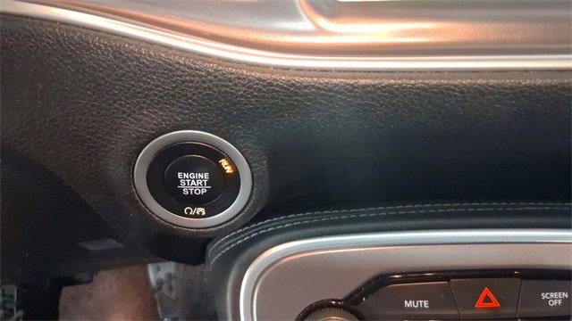 Used 2019 Dodge Challenger R/T w/ T/A Package image 26