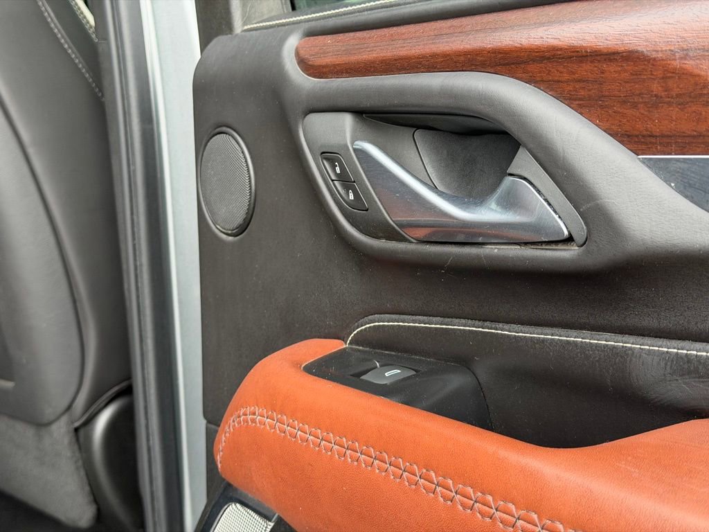 Used 2023 GMC Yukon XL Denali Ultimate image 26