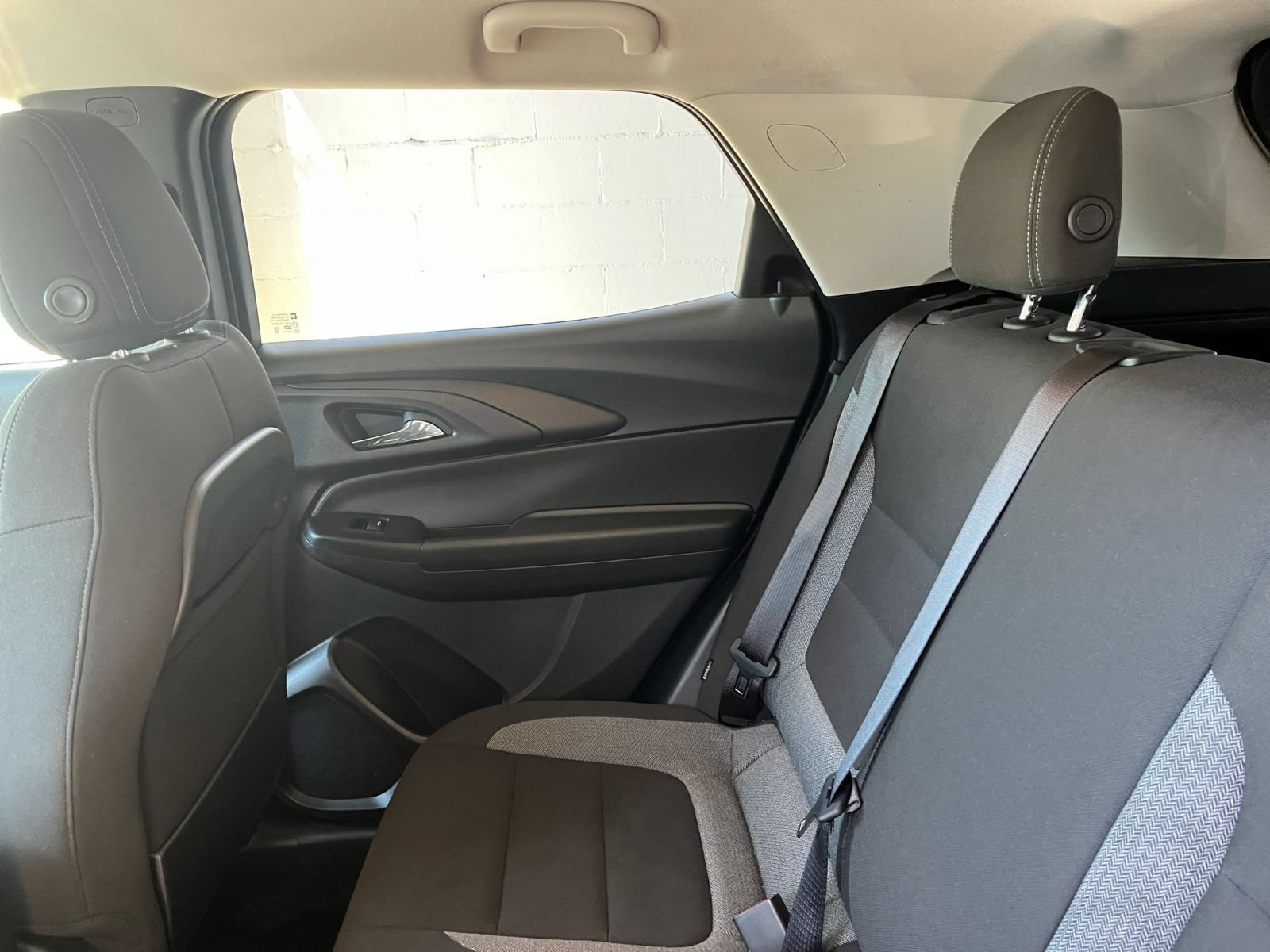Used 2025 Chevrolet TrailBlazer LT FWD image 40