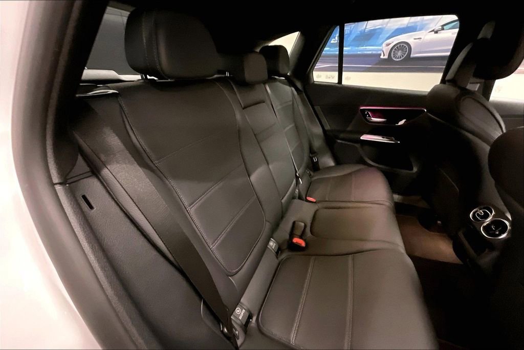 Certified 2024 Mercedes-Benz GLC 300 4MATIC image 19