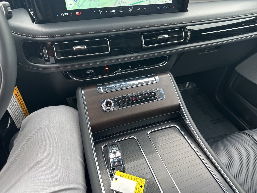 New 2025 Lincoln Aviator Reserve w/ Equipment Group 201A image 38
