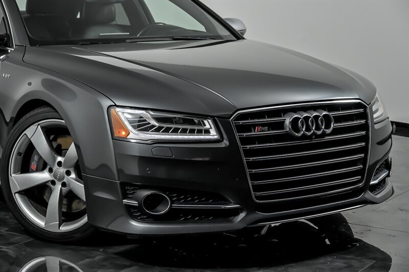 Used 2016 Audi S8 AWD/4WD image 2