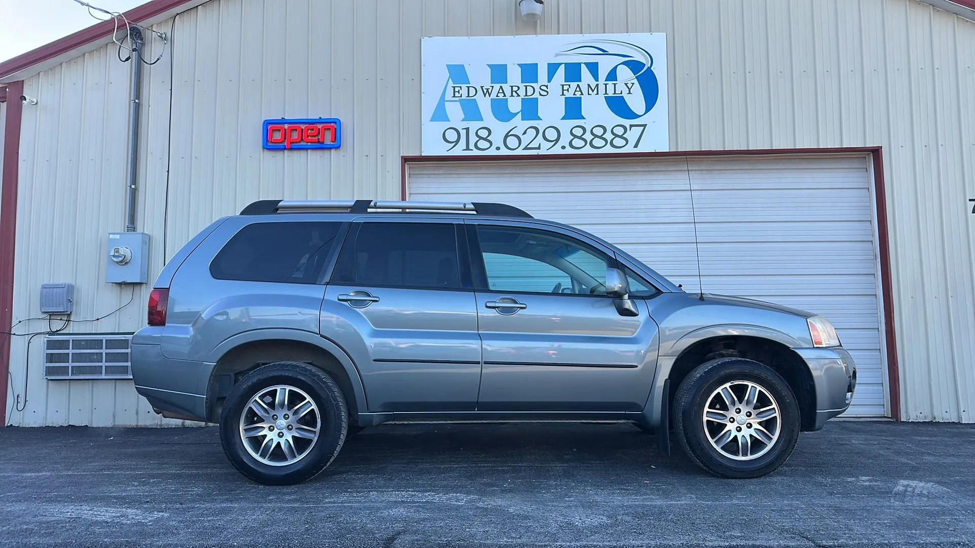 Used 2007 Mitsubishi Endeavor SE image 17