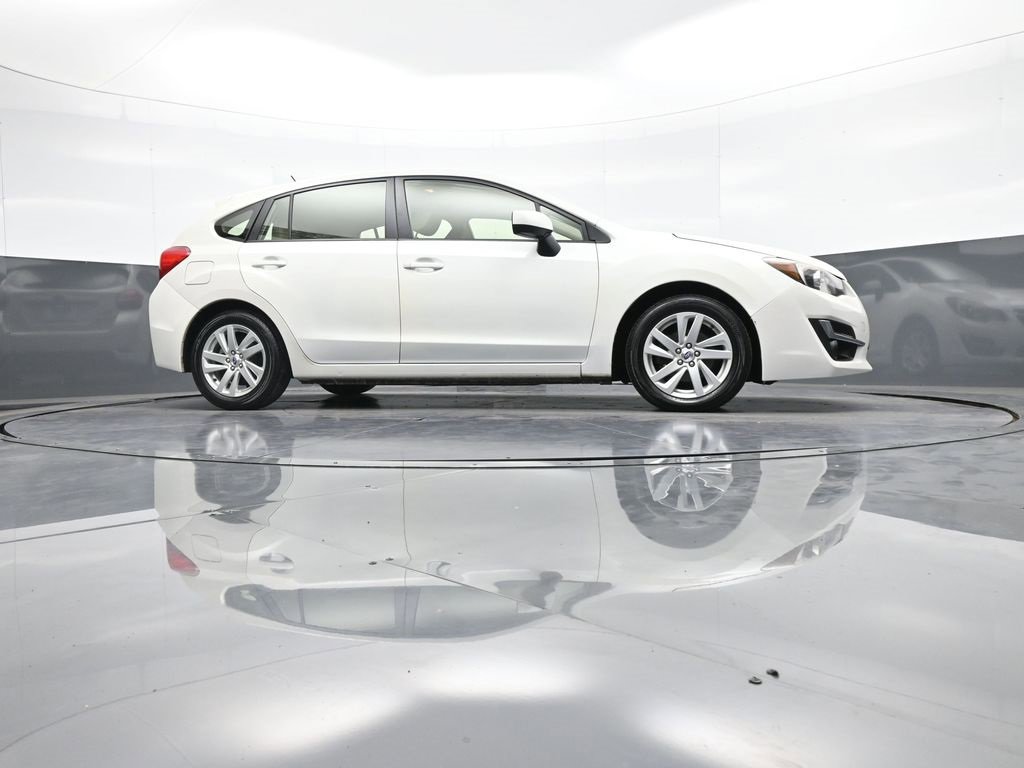 Used 2016 Subaru Impreza 2.0i Premium image 27