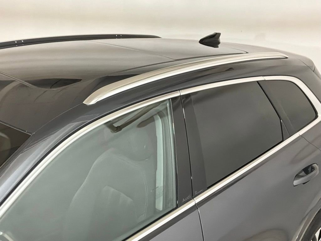 Certified 2025 Audi Q5 Premium w/ Convenience Package image 25