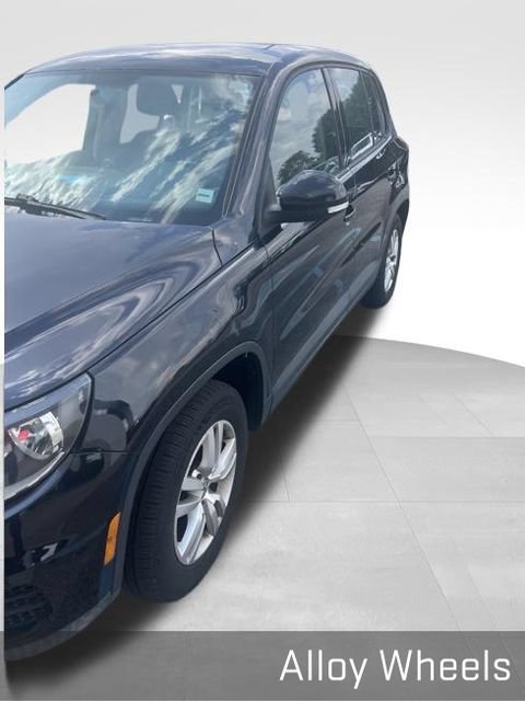 Used 2012 Volkswagen Tiguan S FWD image 3