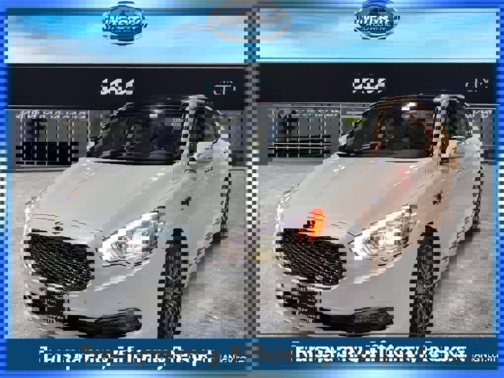 Used 2016 Kia K900 Luxury image 4