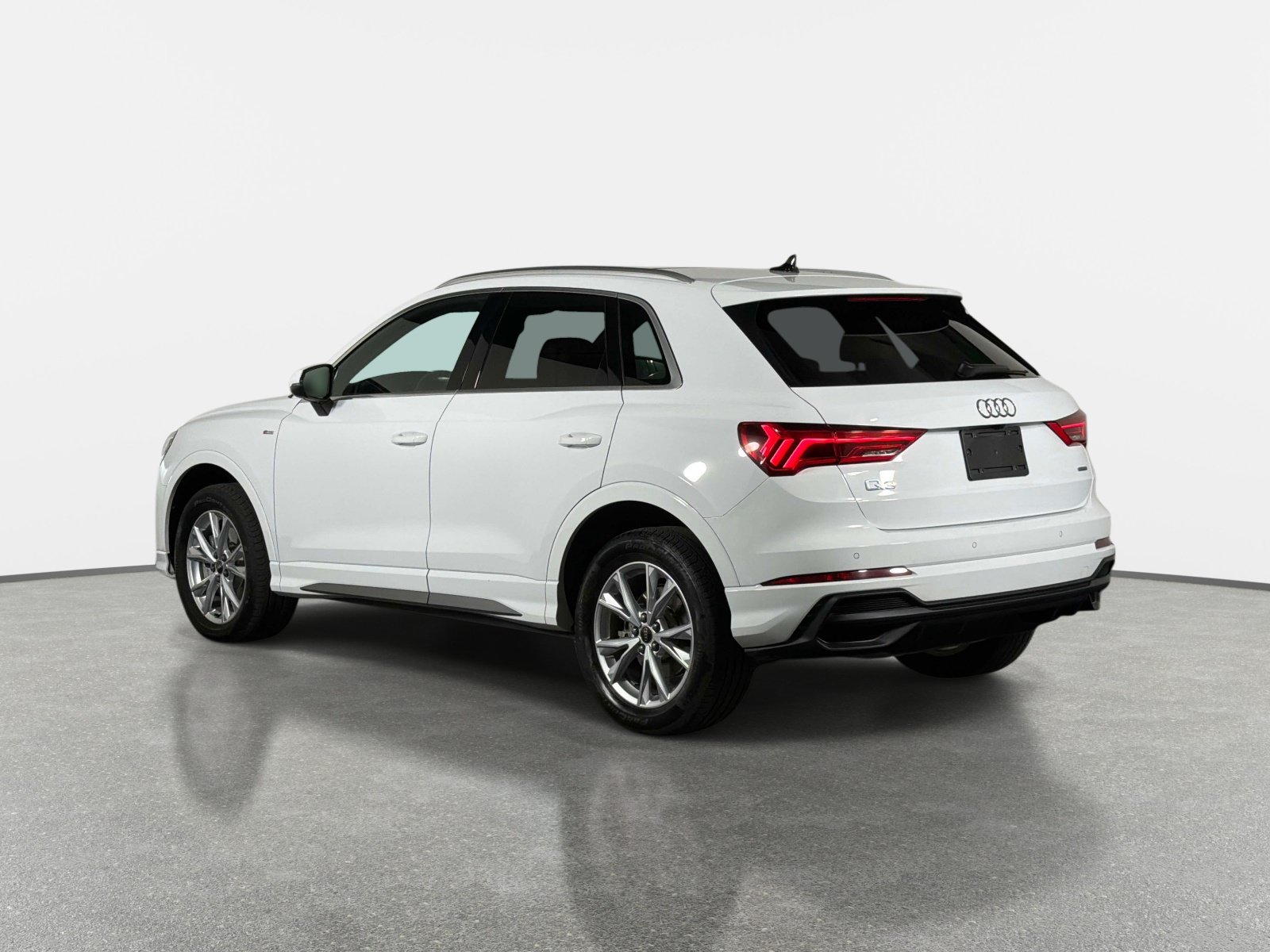 Used 2025 Audi Q3 2.0T Premium AWD/4WD image 5