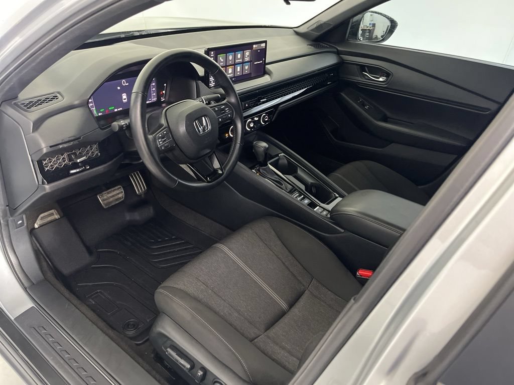 Used 2024 Honda Accord Sport image 17