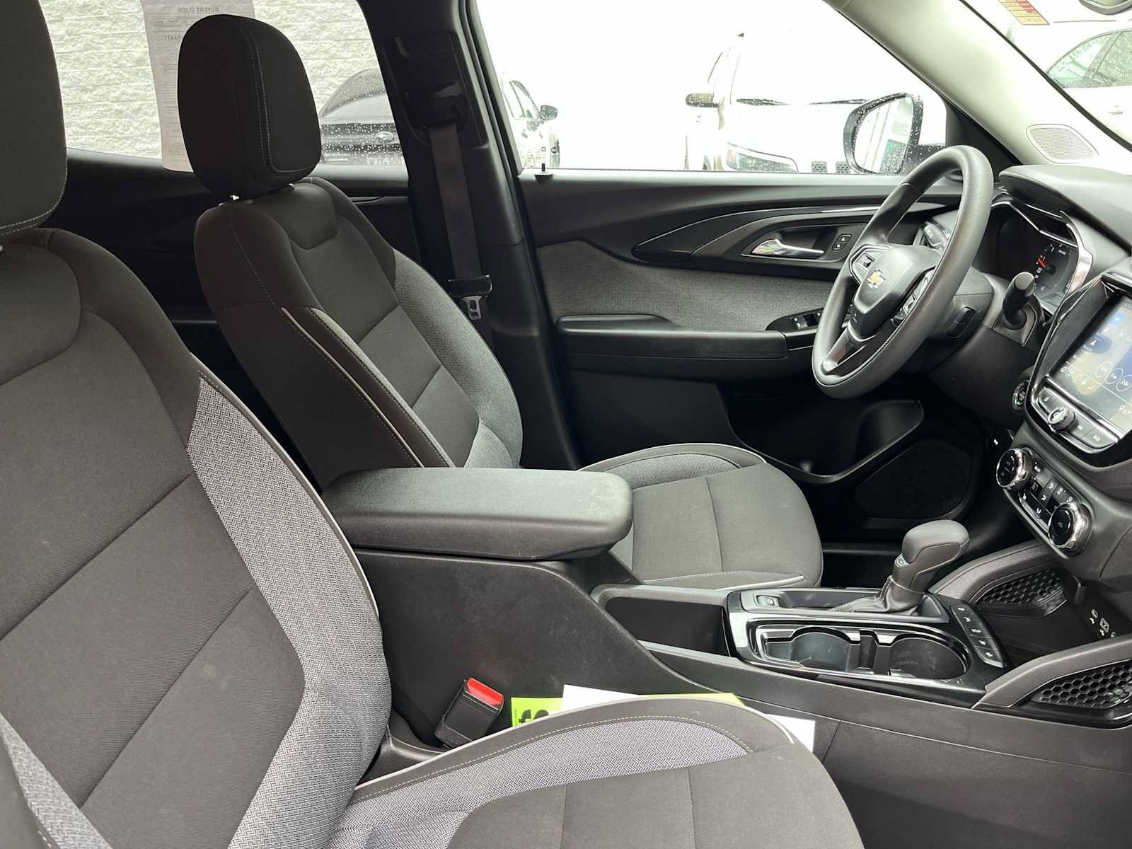 Certified 2023 Chevrolet TrailBlazer LT w/ Convenience Package FWD image 25