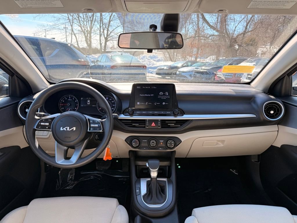 Used 2022 Kia Forte LXS w/ LXS Technology Package image 18