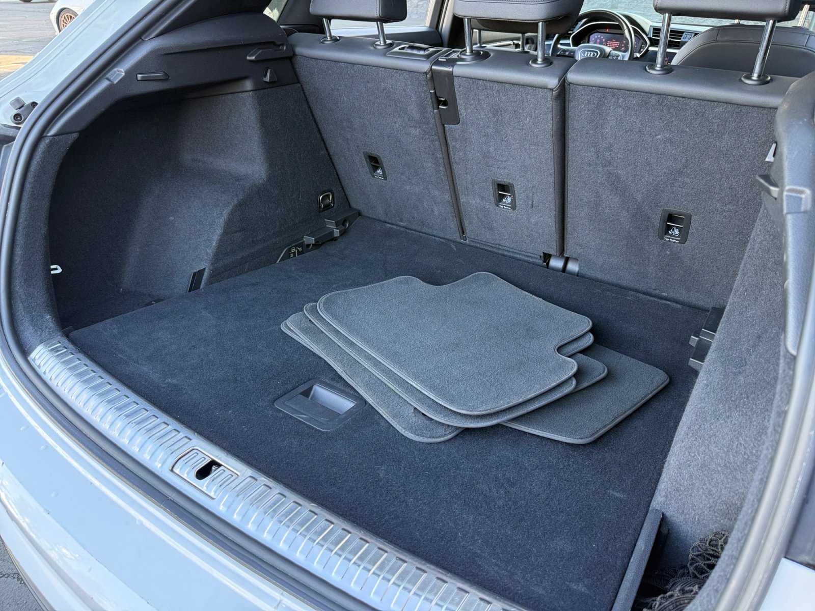 Used 2020 Audi Q3 2.0T Premium w/ Convenience Package image 18