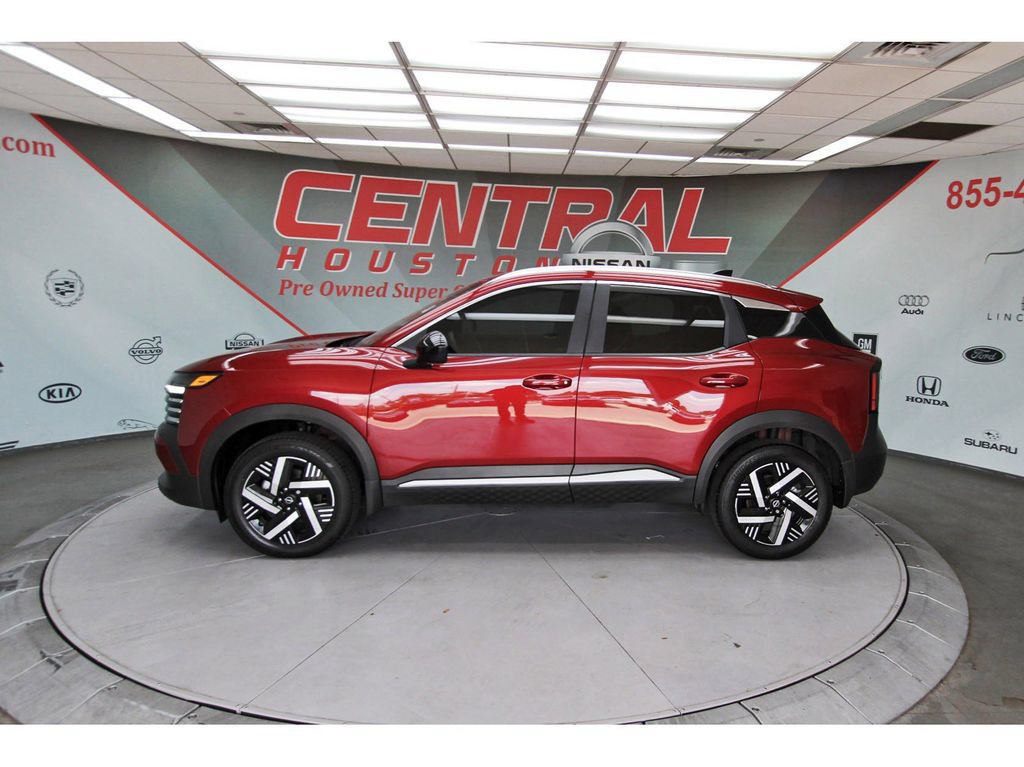 Used 2026 Nissan Kicks SV FWD image 3