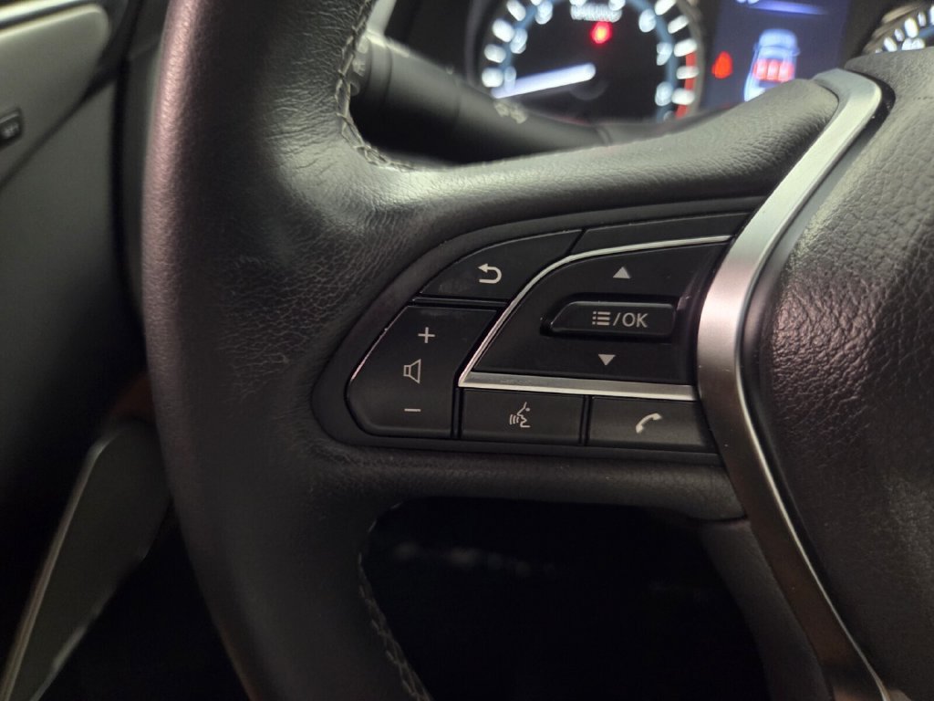 Used 2023 INFINITI Q50 Luxe w/ Cargo Package RWD image 18