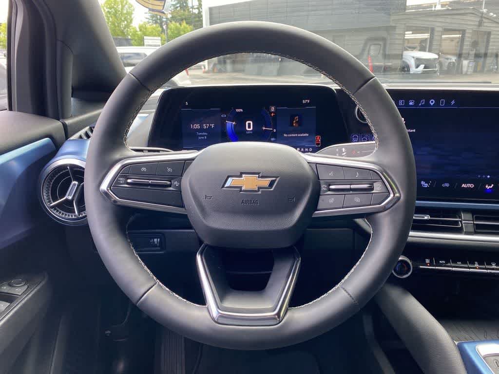 Used 2024 Chevrolet Equinox EV LT AWD/4WD image 19