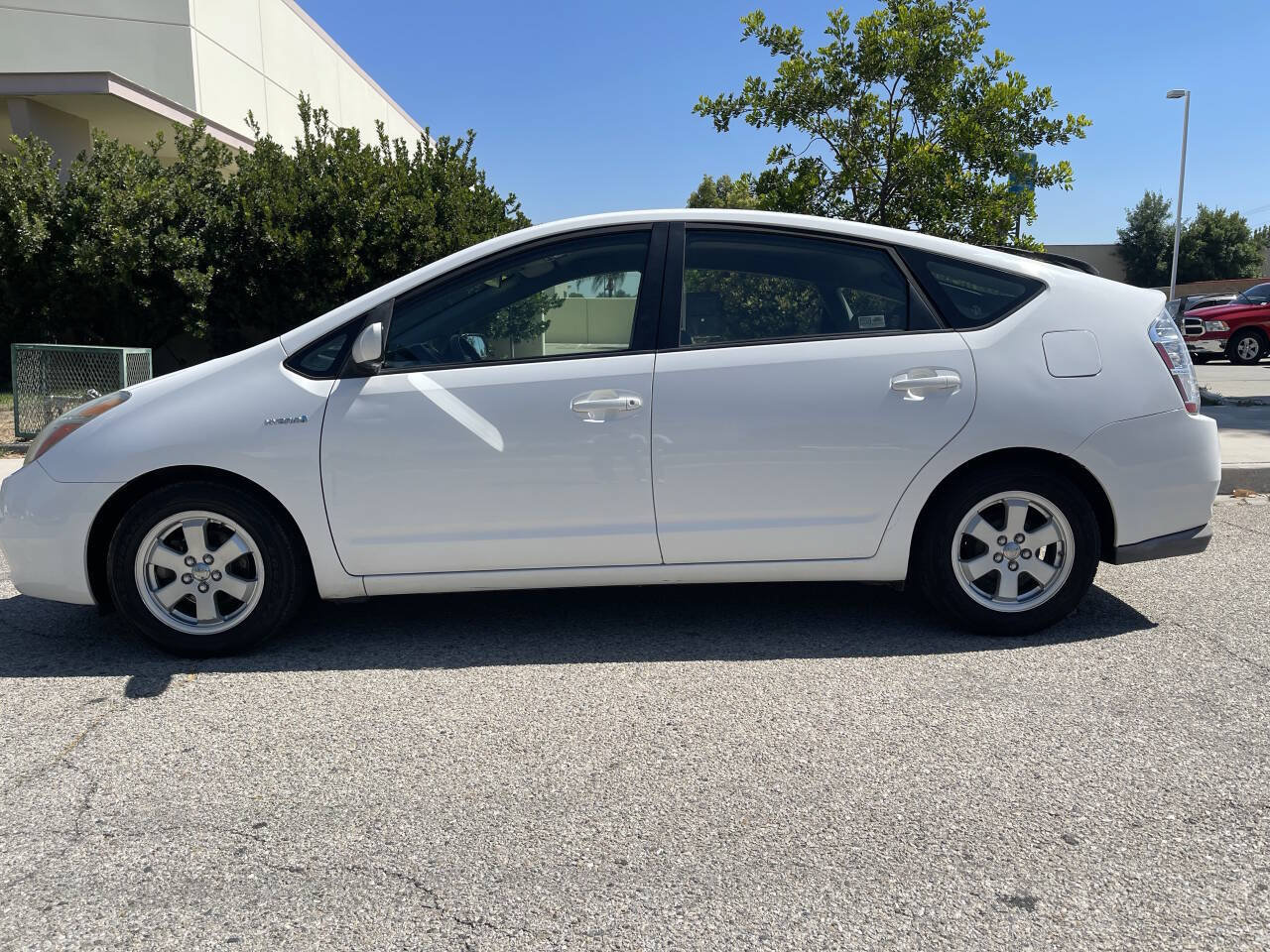 Used 2009 Toyota Prius FWD image 3