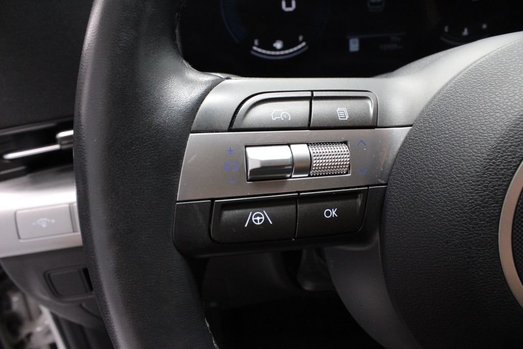 Used 2025 Hyundai Kona SEL FWD image 26
