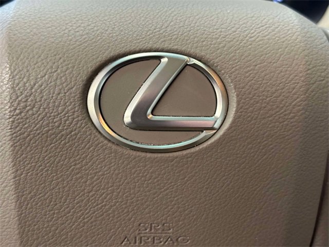 Used 2019 Lexus GX 460 image 28
